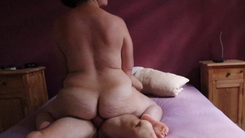 Micmich39: ฉันเย็ดสาวผมน้ำตาลตูดใหญ่คนนี้! มิฟฟ์
