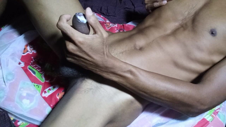 Eagle1800: Masturbare solo (125)