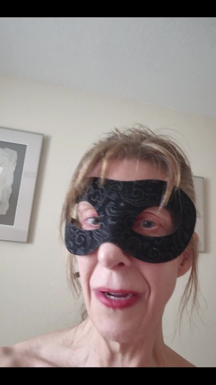 SilkNSin: Zralá maskovaná