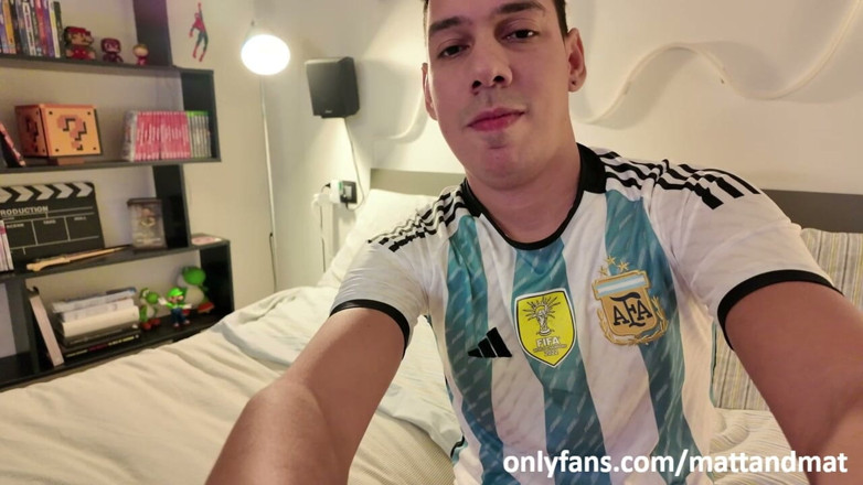 Matt and Mat: I Lie Down in Bed and Jerk off