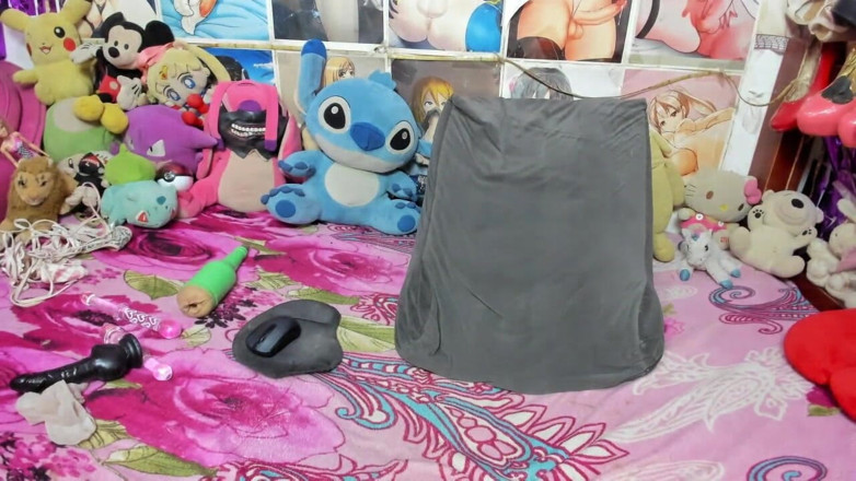 Ariana Unicorn: Giocare con i miei sex toys preferiti