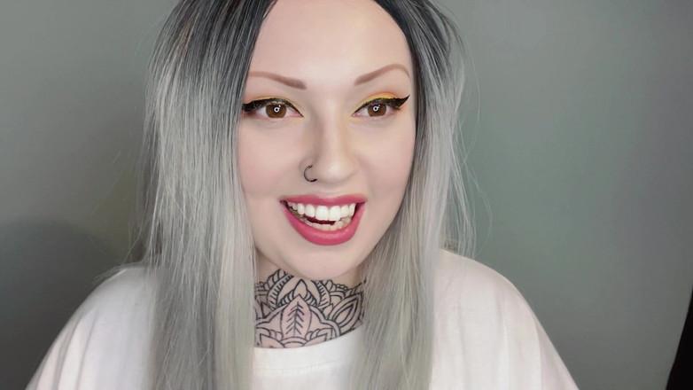 Miss Valentina: La ragazza scopre il tuo feticcio infelino