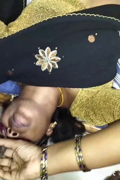 Funny couple porn studio: Tante tamil lagi asik sampai mulutnya menganga lebar