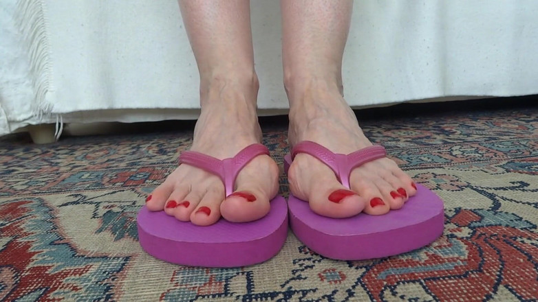 Lady Victoria Valente: Zehenfetisch - ich wackele mit meinen zehen in rosa flip-flops, teil 3