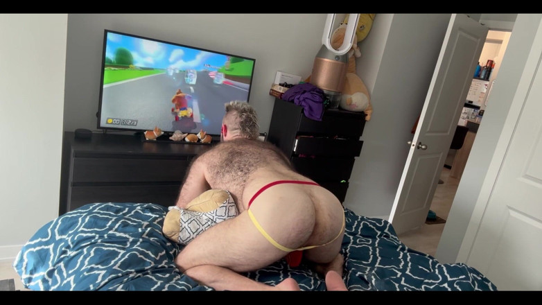 BeefyCanuck: Puppario Kart senin!