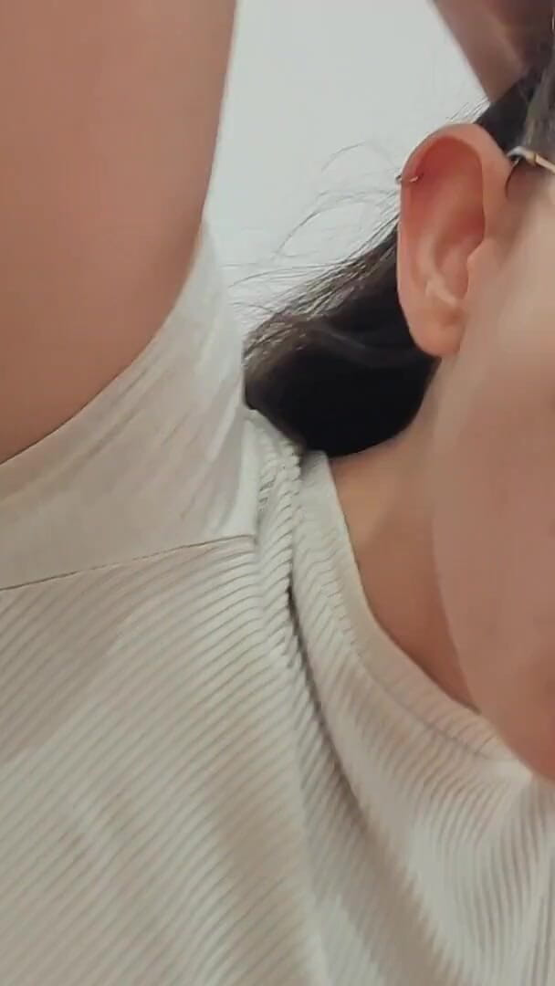 Femdom Real Sweaty Armpits Sniffing Fetish (Alfxnow) Femdom Real Sweaty Armpits Sniffing Fetish (Alfxnow)