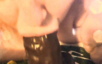 HerculesnVENUS: 最高のプレゼントは何だ?チンポをしゃぶられること?汚い尻軽女によって