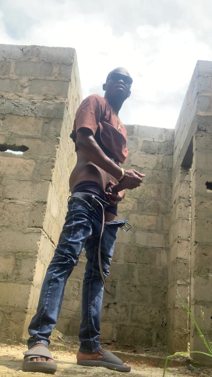 Dickass3x: Швидкий в недобудованому будинку під сонцем