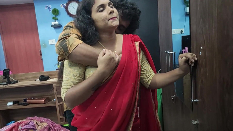 Vaigavarun45: สาวมัลลูในชุดครึ่งส่าหรีสีแดงร้อนๆ เมาท์กับแฟนแล้วเย็ดกันมันส์