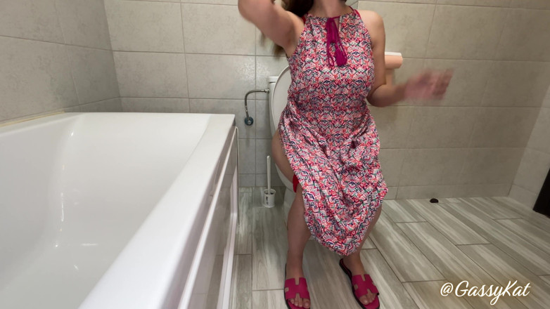 GassyKat: The Daily Toilet Episode 18