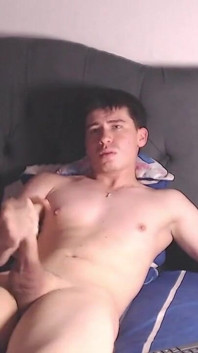 Latino Is Coming While Jerking off