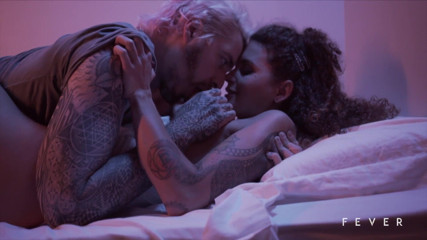 Fever Films: Geile brünette erster porno