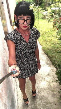 Wanderin' in the Garden Like a Bitch