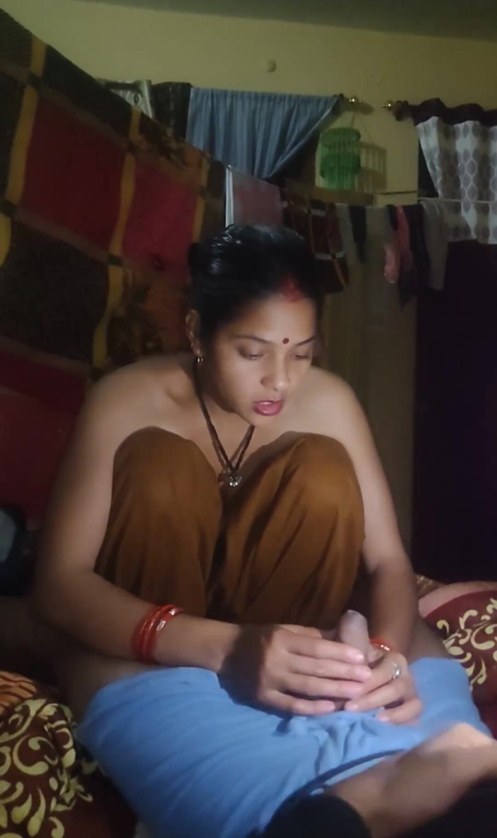 sashaa: India del pueblo follada en la noche en sus períodos