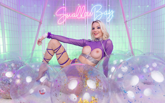 SwallowBay: Kenna James drsný sexuální swing POV