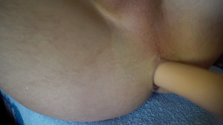 Lana Tuls Production: Mesin dikongkek dan pancutan mani di atas meja