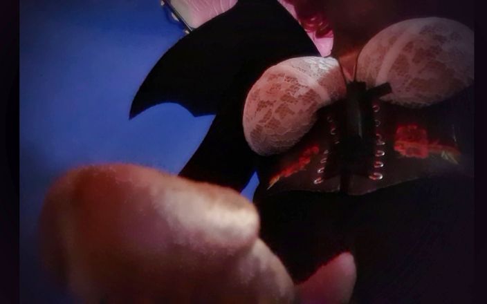 Kutie Kitten Productions: Сексуальне шоу на Хеллоуїн 2021 kutiekitten