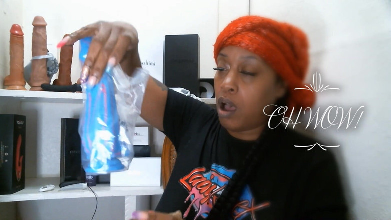 Lady Rae: Lady Raex e il dildo blue snake