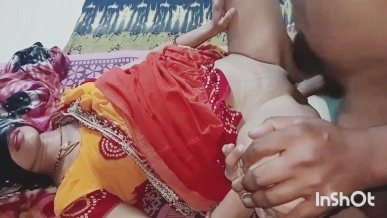Village studio: Indisches heißes mädchen wurde von ihrem ehemann gefickt, hindi sexvideo