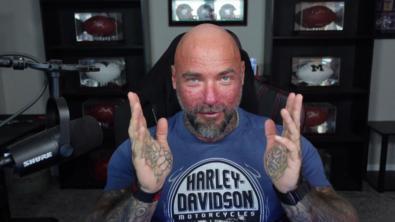Raw and Uncensored with Masculine Jason: Pro e contro di essere una porno star