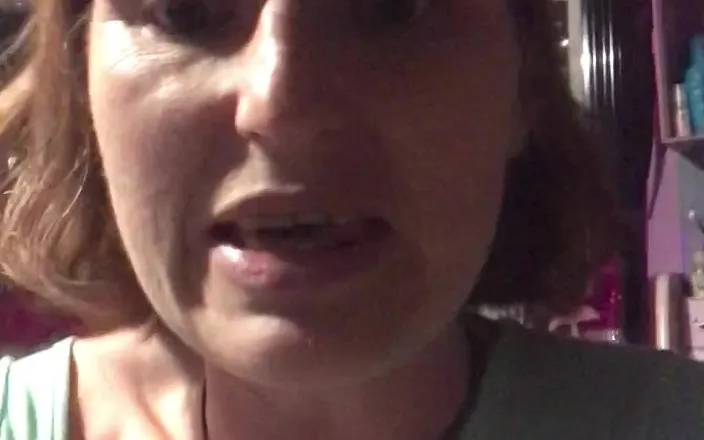 MistressWriggler: One of my fail/outtake videos where I stopped recording and...