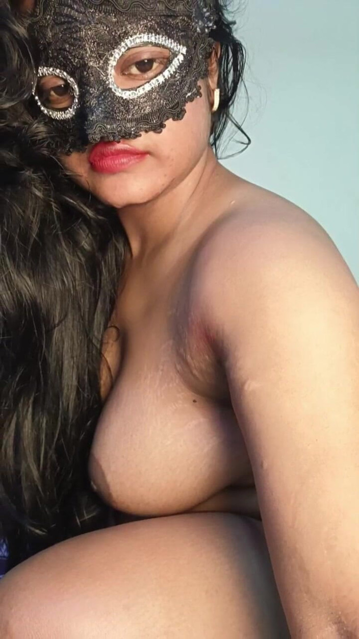 HotlisaAct: Calda ragazza indiana con una bella ragazza indiana che ha...