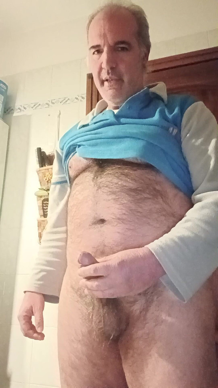 Setesesso7: A Wank in My Bathroom Before Going to Sleep!