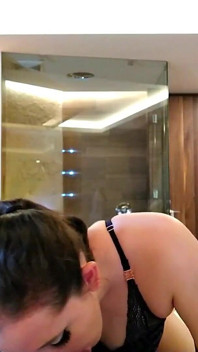 The Biggest Squirt Ever... I Made Her Cum on the First Date