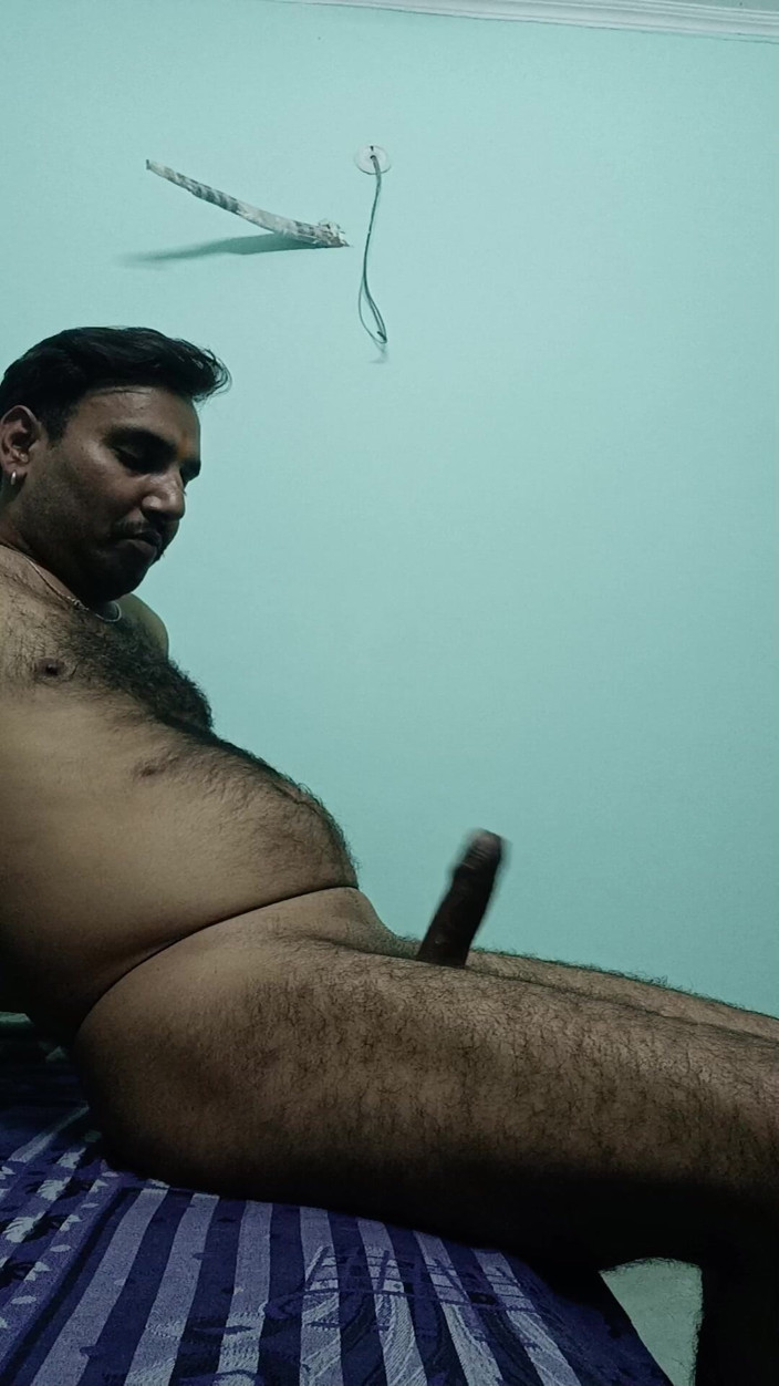 Rajasthani-old-lover: Indian desi police officer gets rest and masturbation