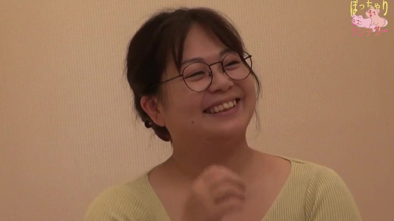 Asian happy ending: Asijský anděl 9743
