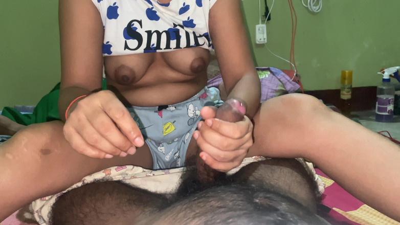 Laxmi Kumari hot: 印度女大学生xxx视频，印度德西女孩的性爱视频