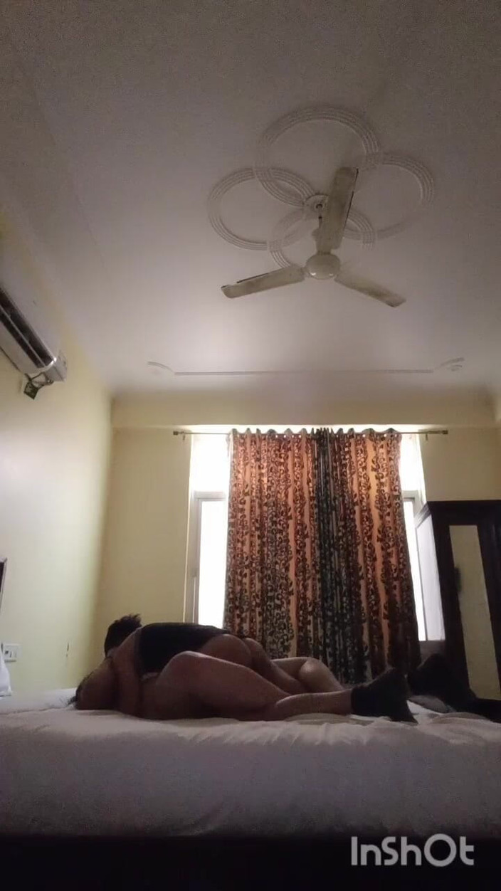 Sexgarl84: 我把我女朋友的鸡拿走了。