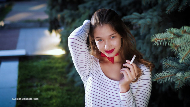 Russian Smokers: Sultry Russian Girl Smoking Cigarette by Waves