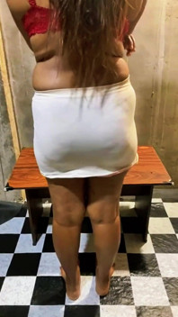Manžel odhalil mladou sexy krásnou manželku
