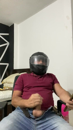 Latin mature king: Messenger masturbuje na moje fotografie část 1