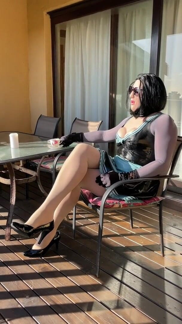 Mistress April: Sinthia maid crossdresser