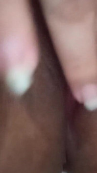 Sini aja n gimme a lick