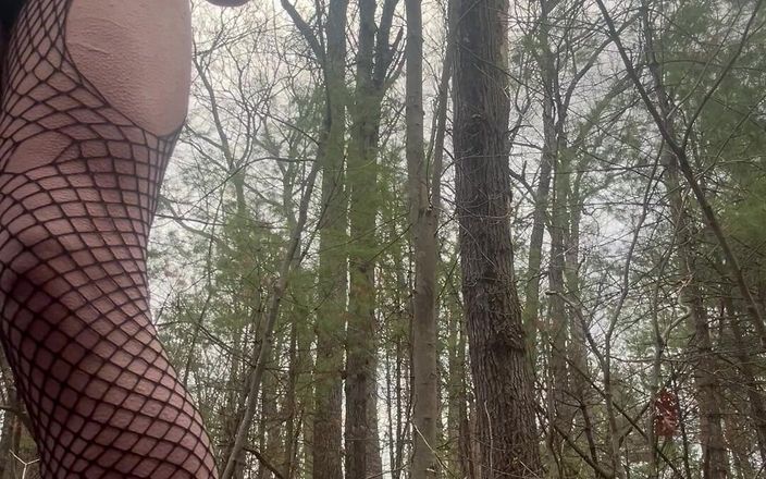 LaCie Kissess: Pertunjukan webcam pesta sissy lacie