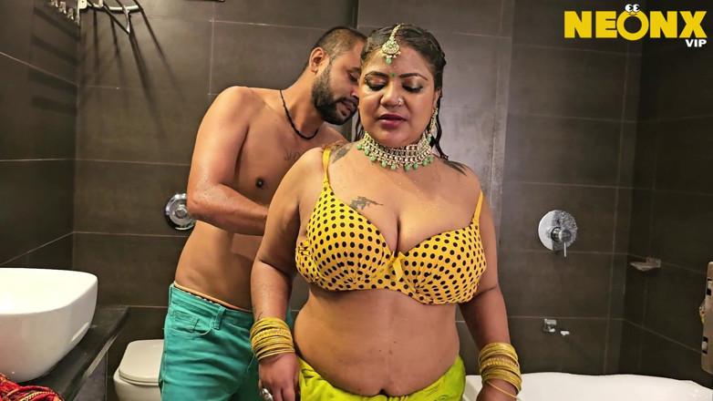 Indian Savita Bhabhi: Kamukh Vasna Beautiful Bhabhi Frist Time Sex with Devar Desi...