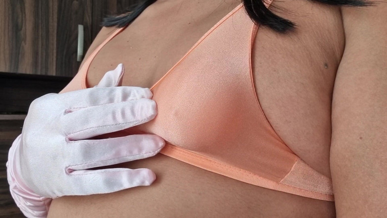 Only bras: Mój mały biustonosz treningowy bez miseczek i wkładki