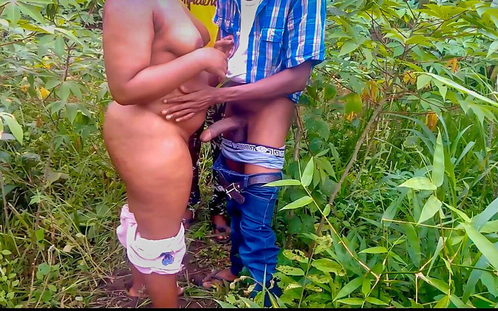 XQuillix: Outdoor-fick: Ich traf und ficke ein mädchen mit dickem arsch...