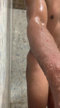 Img_8297.showering