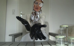 Lady Victoria Valente: Cerita dari kandang memerah susu dan jus di tapak kaki...