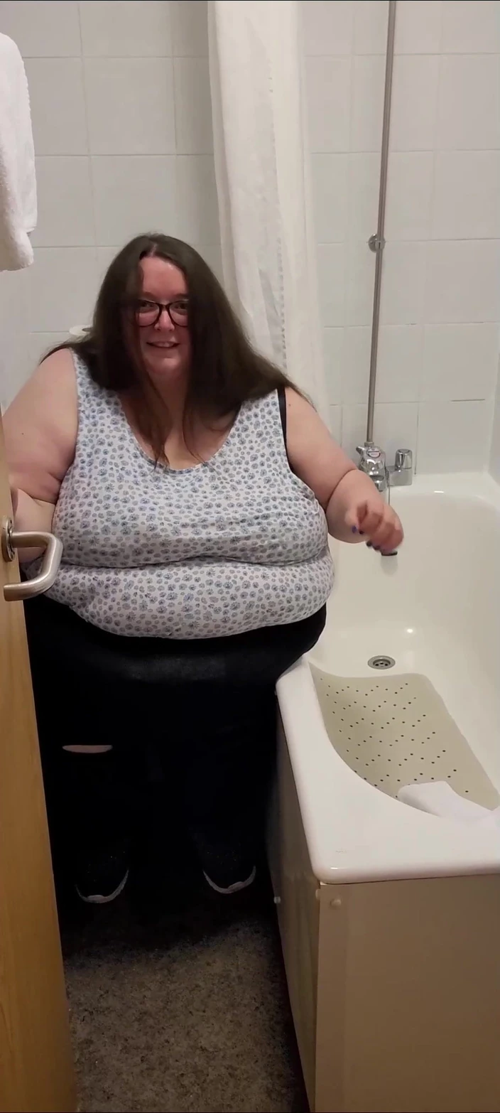 SSBBWLadyBrads: Трудно быть большой девушкой