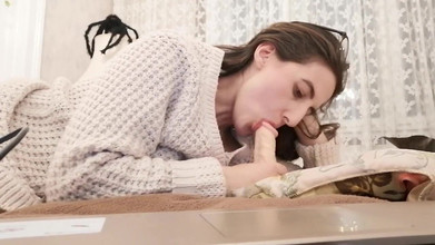 The Antichristrix: Dildo garganta na cam