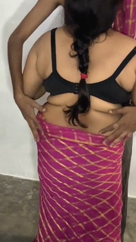 Wanita India berahi dapatkan rawatan seks yang lebih baik daripada teman lelakinya