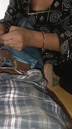 Bhabhi UP: 오늘 나는 의붓아빠를 데려가고 싶어