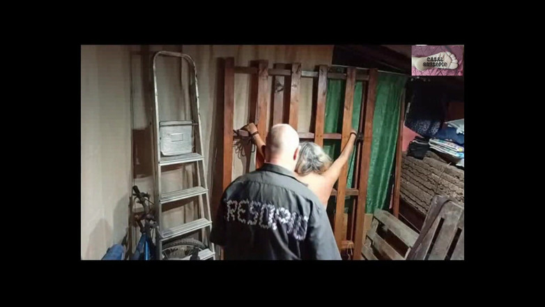 Casal Gresopio BDSM: Dominato e scopato