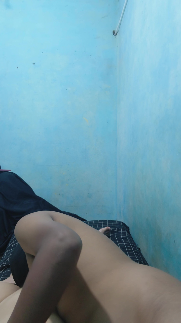 Vaginabig88: Velmi krásná a sexy žena má sex, dokud si vzdechne