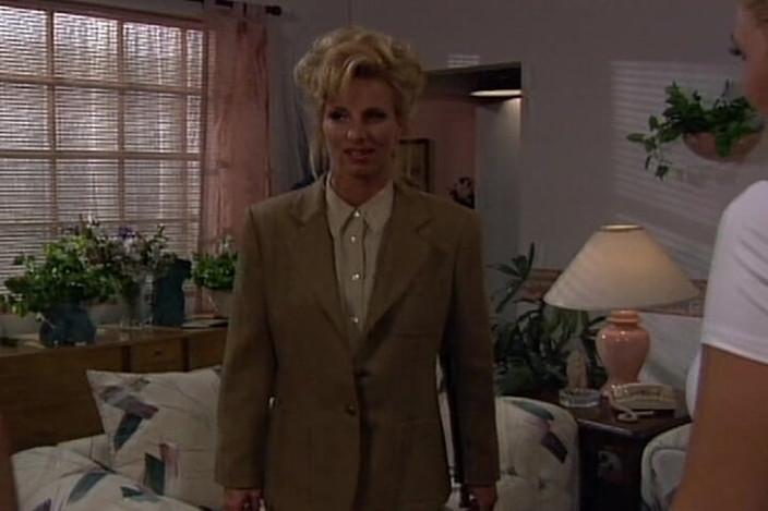 Lovers Of Vintage: Lesbian Babes Licking and Fingering Each Other in Passionate Show